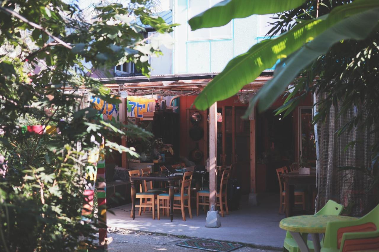 Kamagasaki University Of The Arts Cafe Garden Guest House Aka Cocoroom โอซาก้า ภายนอก รูปภาพ