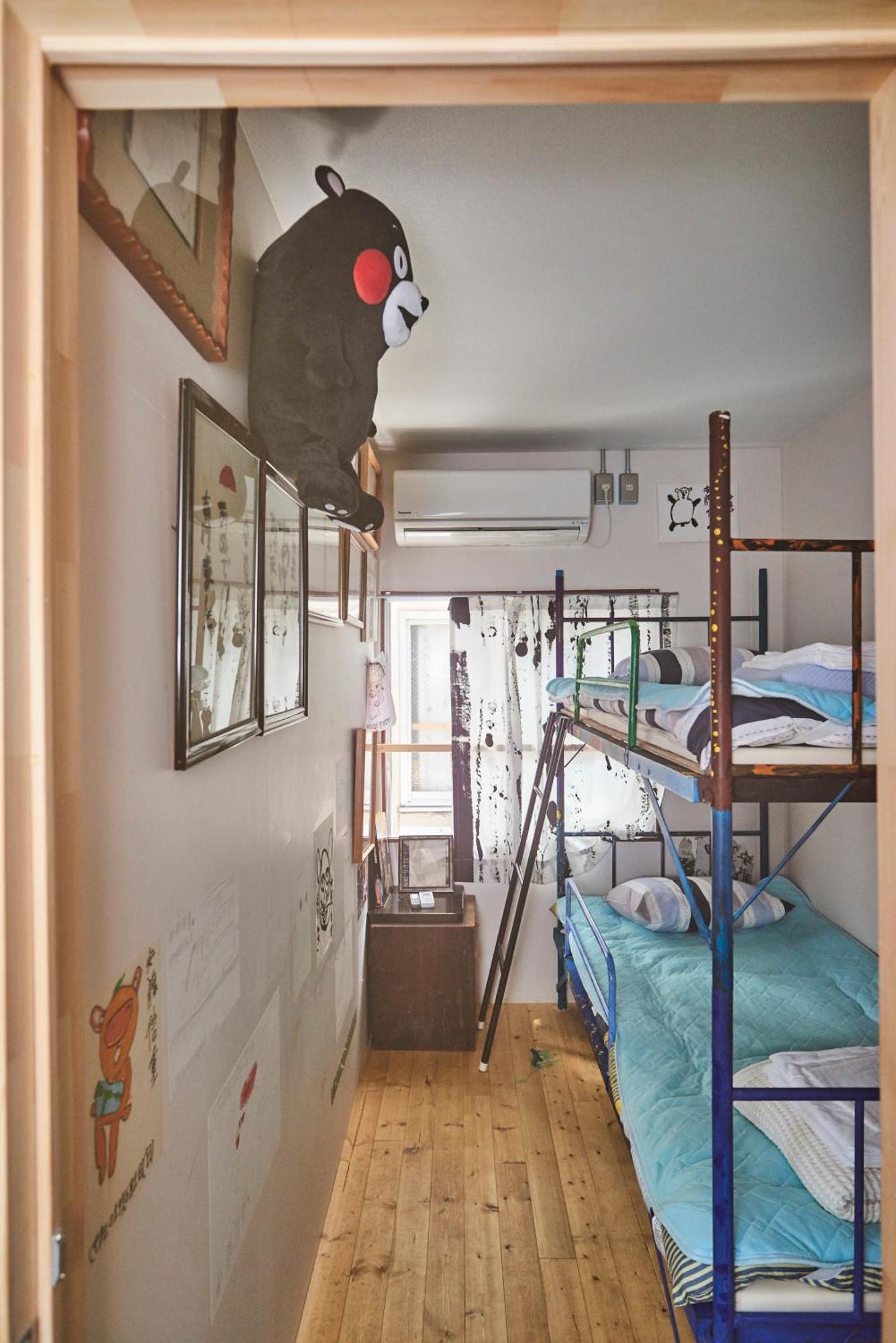 Kamagasaki University Of The Arts Cafe Garden Guest House Aka Cocoroom โอซาก้า ภายนอก รูปภาพ