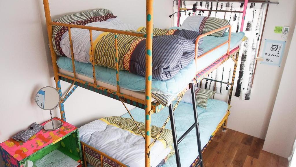 Kamagasaki University Of The Arts Cafe Garden Guest House Aka Cocoroom โอซาก้า ภายนอก รูปภาพ