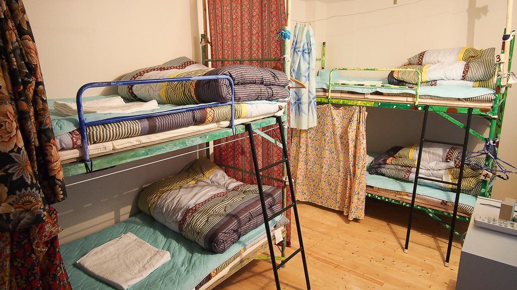 Kamagasaki University Of The Arts Cafe Garden Guest House Aka Cocoroom โอซาก้า ภายนอก รูปภาพ