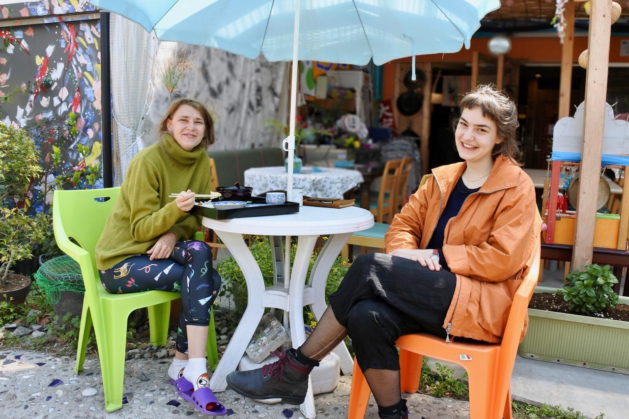 Kamagasaki University Of The Arts Cafe Garden Guest House Aka Cocoroom โอซาก้า ภายนอก รูปภาพ